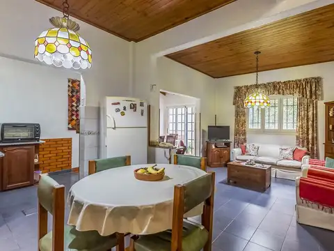 CASA DÚPLEX DE 7 AMBIENTES EN VENTA APTO CREDITO