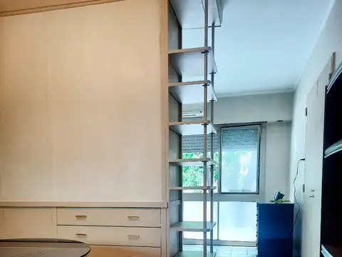 Avenida Lacarra 100, Piso 1