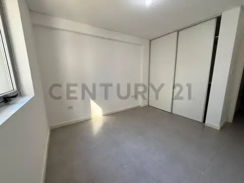 Av. Colon 5000, Piso 1