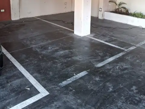 VENTA COCHERA CUBIERTA HAEDO