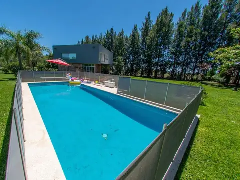 Casa en Alquiler en Haras Del Sur 2, USD 5.000