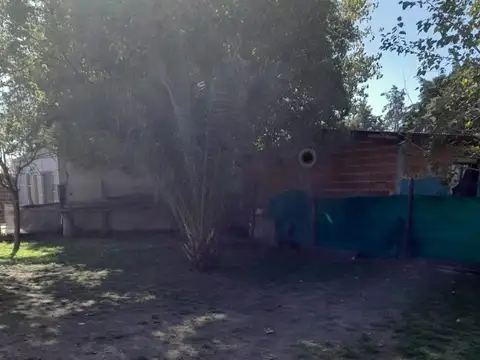 Casa 2 ambientes con 1 baño