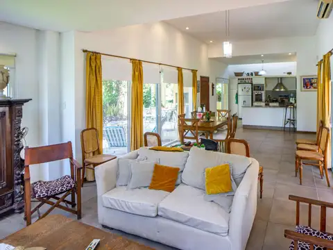 Casa en Venta en Pueblo Esther, USD 235.000