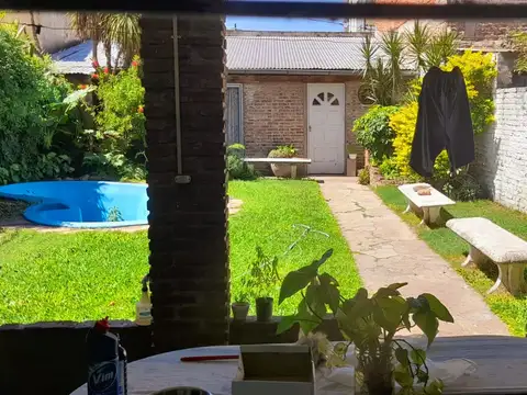 CASA EN LOTE PROPIO Y BUENA ZONA 
