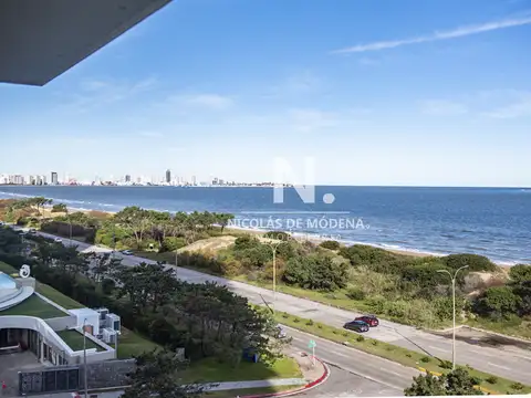 Gran oportunidad, departamento frente al mar con vista a la bahia en venta. Torre Venetian.