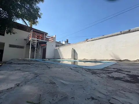 Casa en Venta en La Plata [Cod: ]