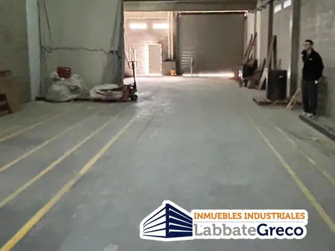 Galpon en Alquiler 33,18  mts Fondo