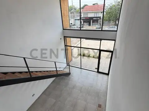 Local en Venta 1 año