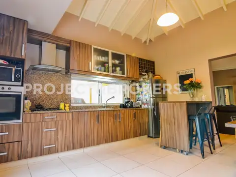 Casa en Venta al Oeste