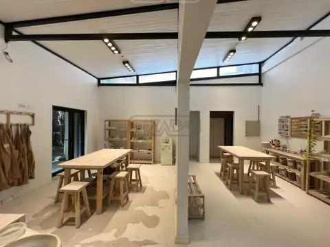 Oficina en Venta con 1 cochera