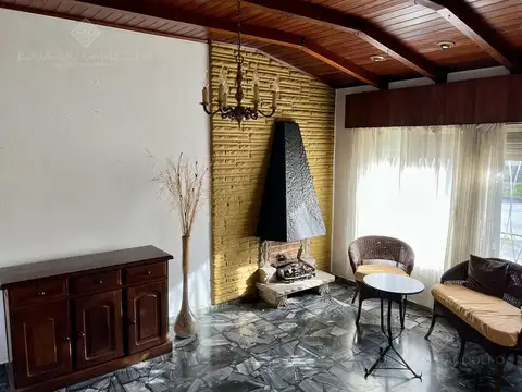 Casa en Venta en Remedios De Escalada, USD 148.000