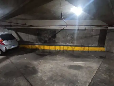 Cochera en Venta en Almagro, CABA