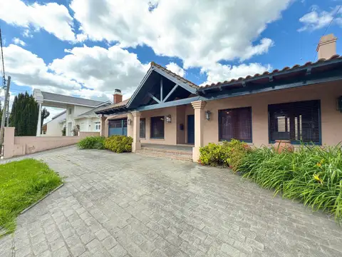 CASA EN VENTA BARRIO CERRITO TANDIL