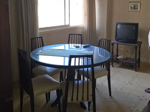 Depto dos ambientes lateral 