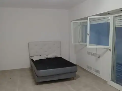 MONOAMBIENTE  ALTA RENTABILIDAD  2 PATIOS COCINA AMPLIA Y BAÑO COMPLETO OPORTUNIDAD 