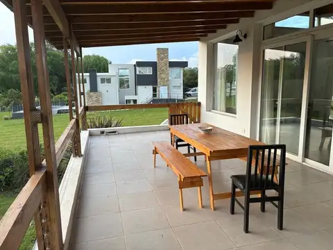 Casa en Alquiler Temporal de 3 dormitorios