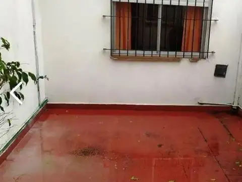 Depto Tipo Casa en Venta en Lomas De Zamora, USD 72.000