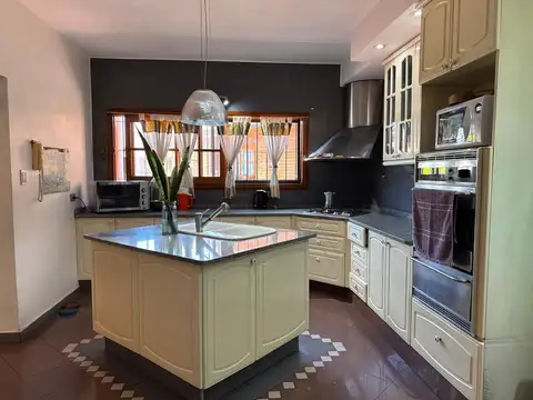 Casa en Venta de 5 dormitorios