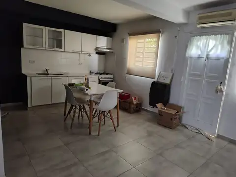 Depto Tipo Casa en Venta con 1 cocheras