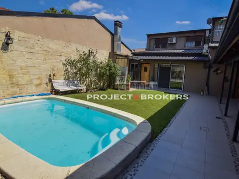 Espectacular casa en Castelar Norte