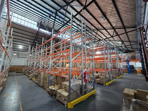 Galpon en Venta 54  mts Frente
