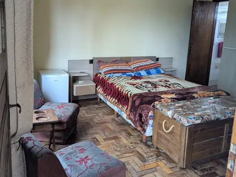 VENTA CASA 4 DORM Y 2 GARAJES EN CENTRO DE RIVERA