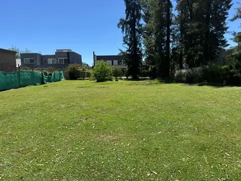 VENTA LOTE BARRIO CERRADO WESTON