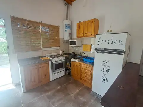 Casa 2 ambientes con 1 baño