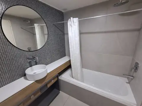 Av. Salvador María del Carril 3300