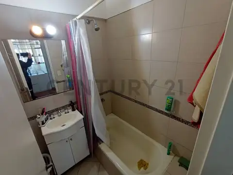 VENTA DE DEPARTAMENTO 1 AMBIENTE LUMINOSO ZONA ALBERTI/ALDREY