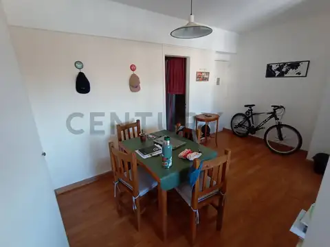 Alberti 1800, Piso 8