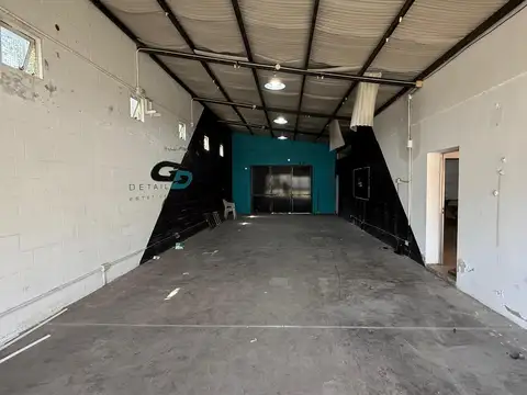 Local en Alquiler en Villa Del Parque, $ 850.000