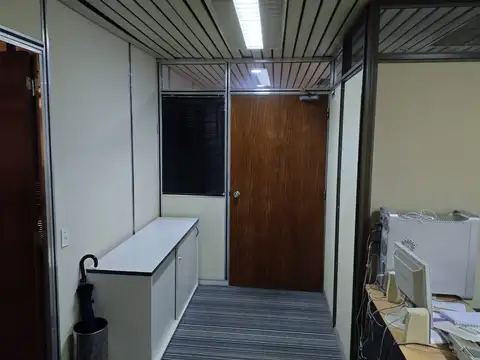 OFICINA VENTA AMPLIOS ESPACIOS UBICADA EN LA PEATONAL CORDOBA MICROCENTRO ROSARIO