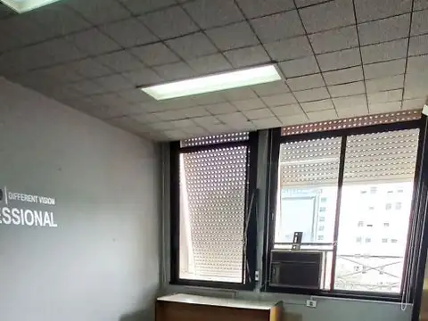 Oficina - Venta - Argentina, Capital Federal - Bernardo de Irigoyen 330