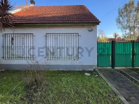 Casa quinta en venta - Punta Lara - Calle 102 e/ 9 y 11