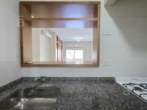 Departamento en Alquiler en Villa Ballester, $ 550.000