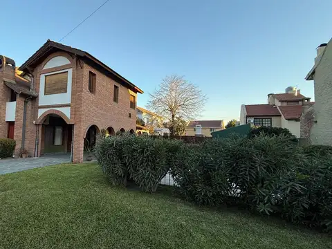 Av. Santa Fe  al 2800, Bella Vista