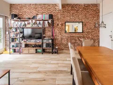 Paraguay 4600, Piso 0