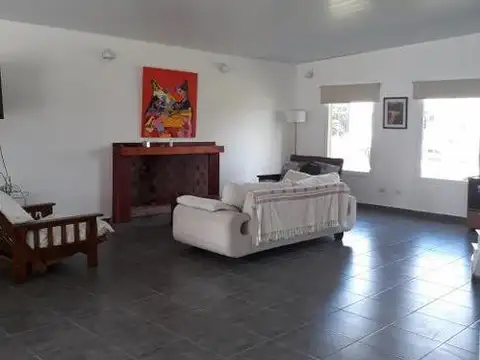 Moderna propiedad en Barrio Brickland