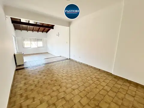 Depto Tipo Casa en Alquiler de 2 ambientes