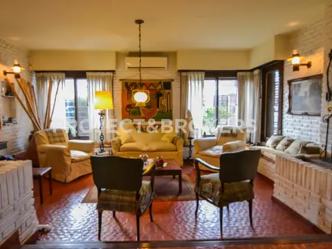 Casa en Venta al Oeste