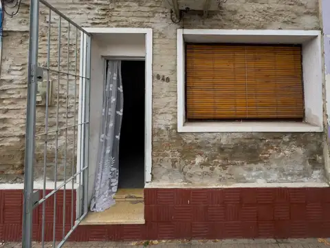 Inversión en pleno centro Paysandu! Apto mas local