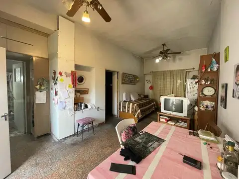Depto Tipo Casa en Venta 60 años