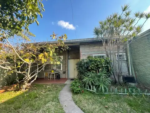 Depto Tipo Casa en Venta en Coghlan, USD 380.000