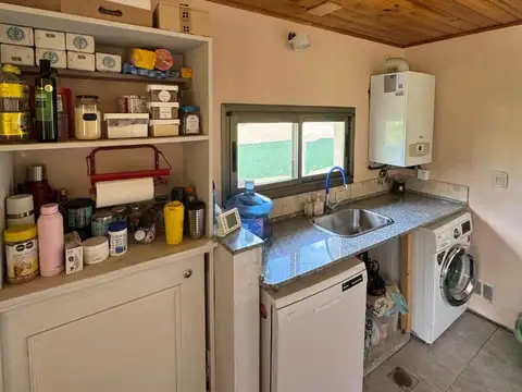 Casa en Alquiler con 2 cocheras