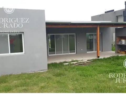 Muy Buena Casa  En  San Gabriel