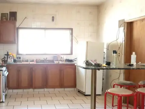 Casa en Venta en Castelar, USD 95.000