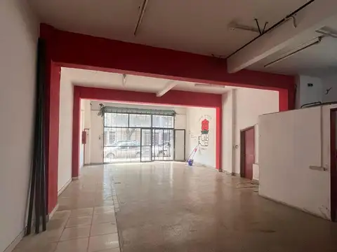 Local en Monte Castro