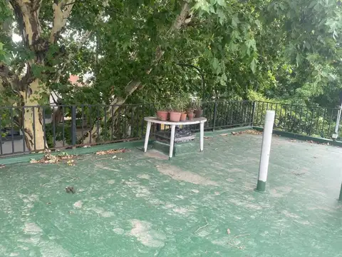 Depto Tipo Casa 4 ambientes con 2 baños