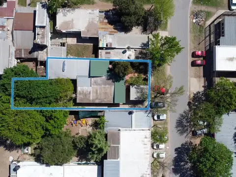 AMPLIA CASA EN VENTA, V.G.GALVEZ, 3 DORM, LOCAL CO